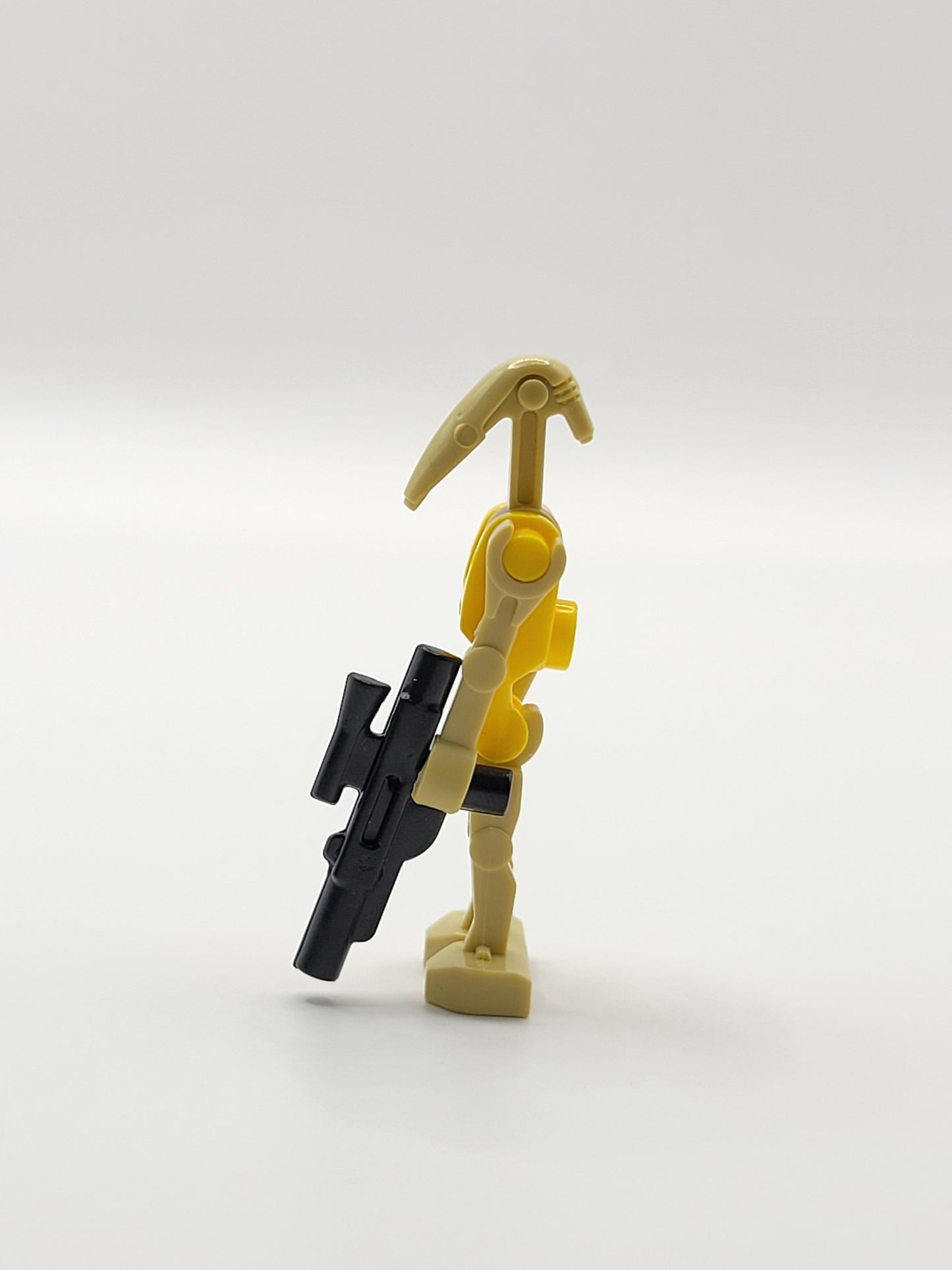 Loose B1 Tan Command Battle Droid With Blaster