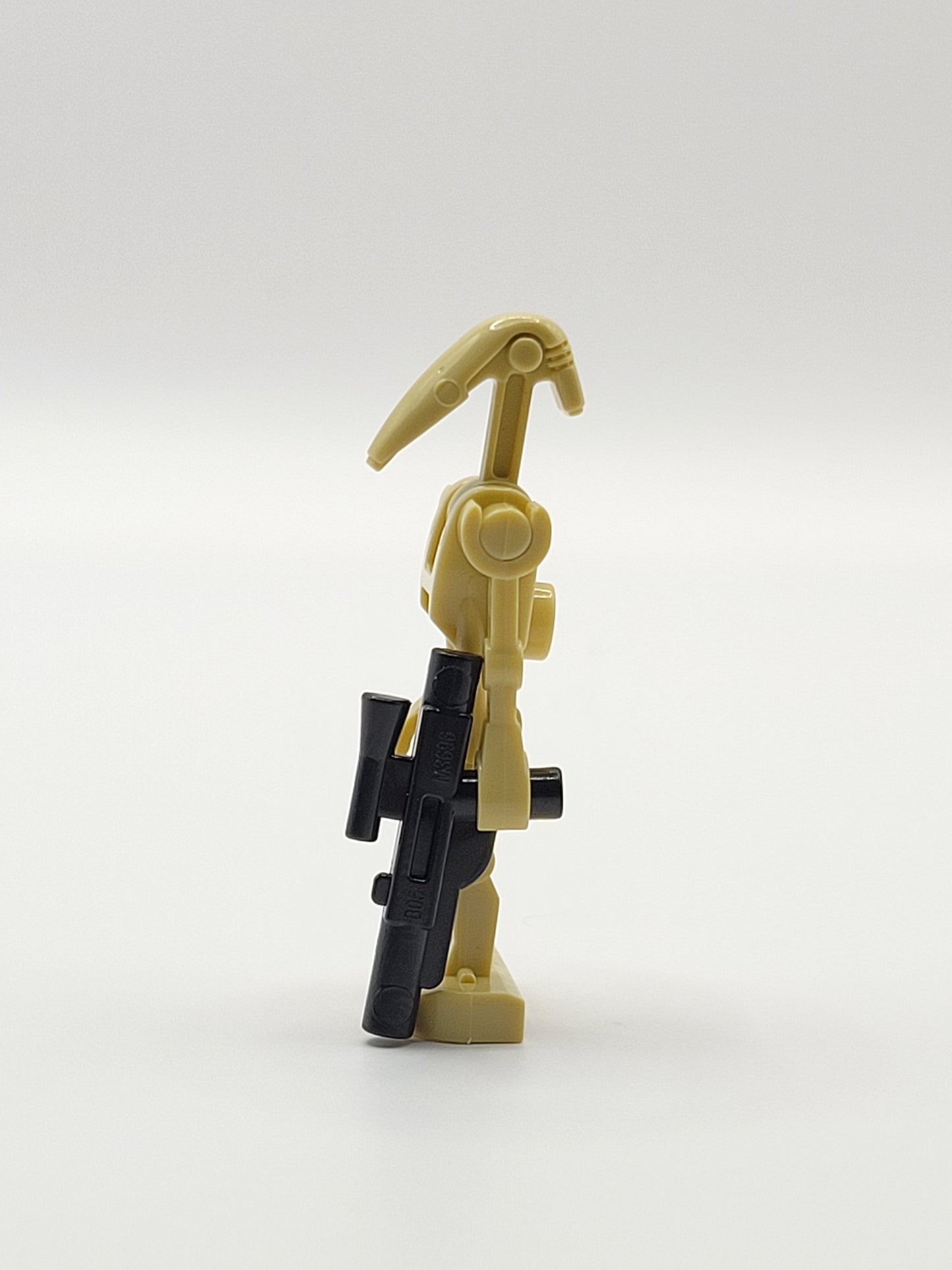 Loose B1 Tan Battle Droid With Blaster